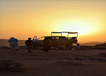 Half Day 4x4 Desert Tour (with overnight)